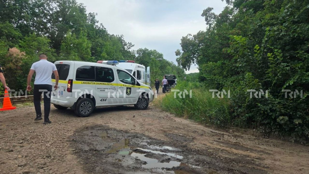 „Este vorba despre suicid”: Un tânăr de 23 de ani, găsit împușcat în mașină, la Ialoveni