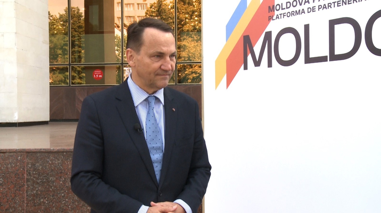 INTERVIU // Radosław Sikorski: Republica Moldova este importantă pentru Polonia și pentru toată Uniunea Europeană. Faceți alegeri înțelepte