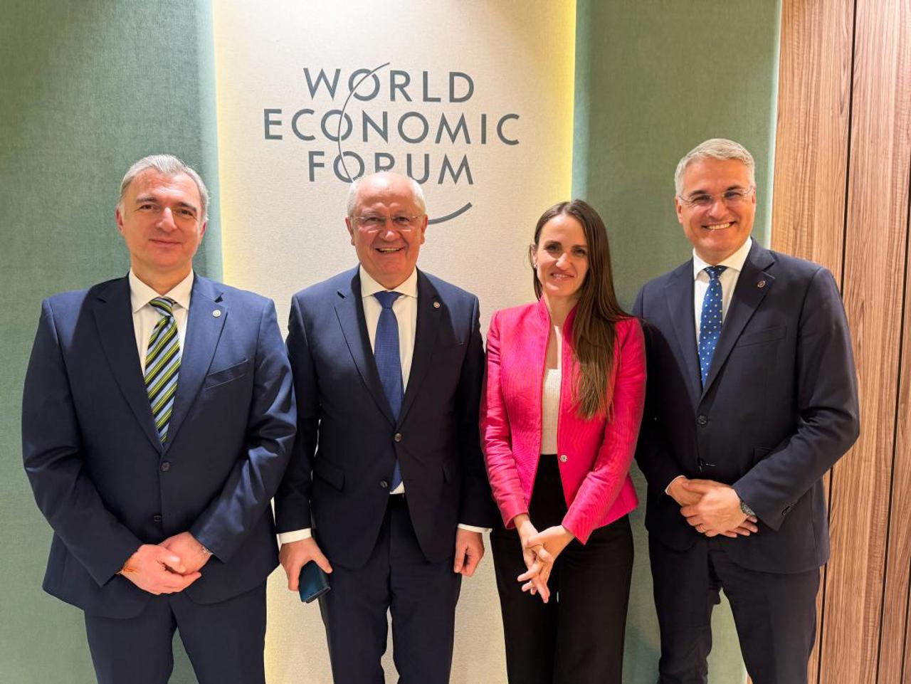 Alexandru Munteanu, la Davos: România rămâne cel mai important partener comercial al R. Moldova