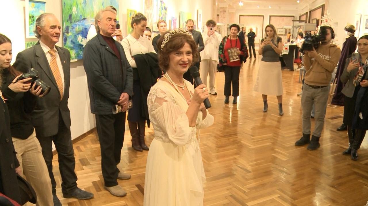 Expoziție aniversară Regina Maria la Chișinău: 150 de ani, 150 de opere de artă