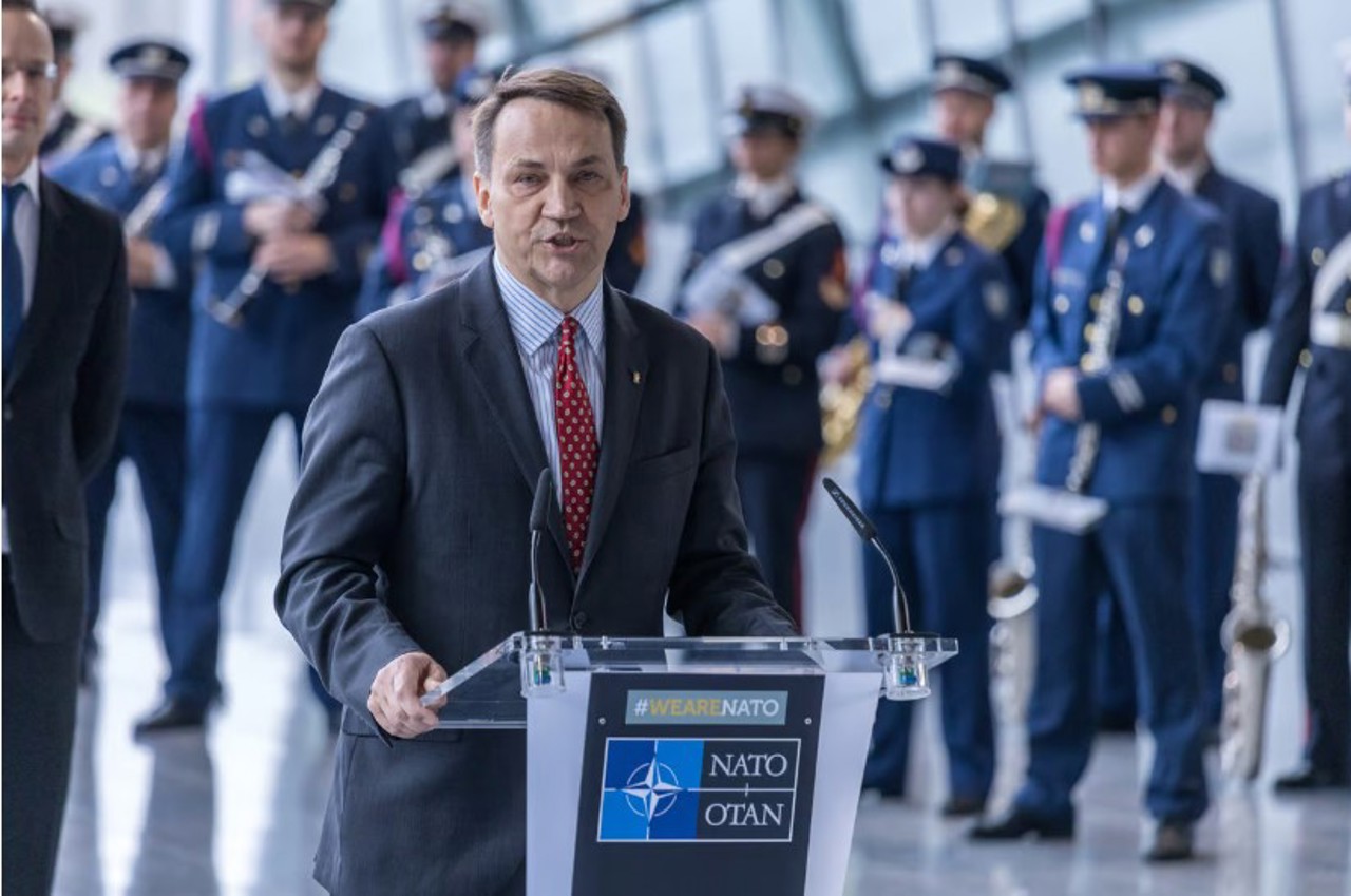 Polonia avertizează Europa să se pregătească pentru „schimbarea” relațiilor cu SUA
