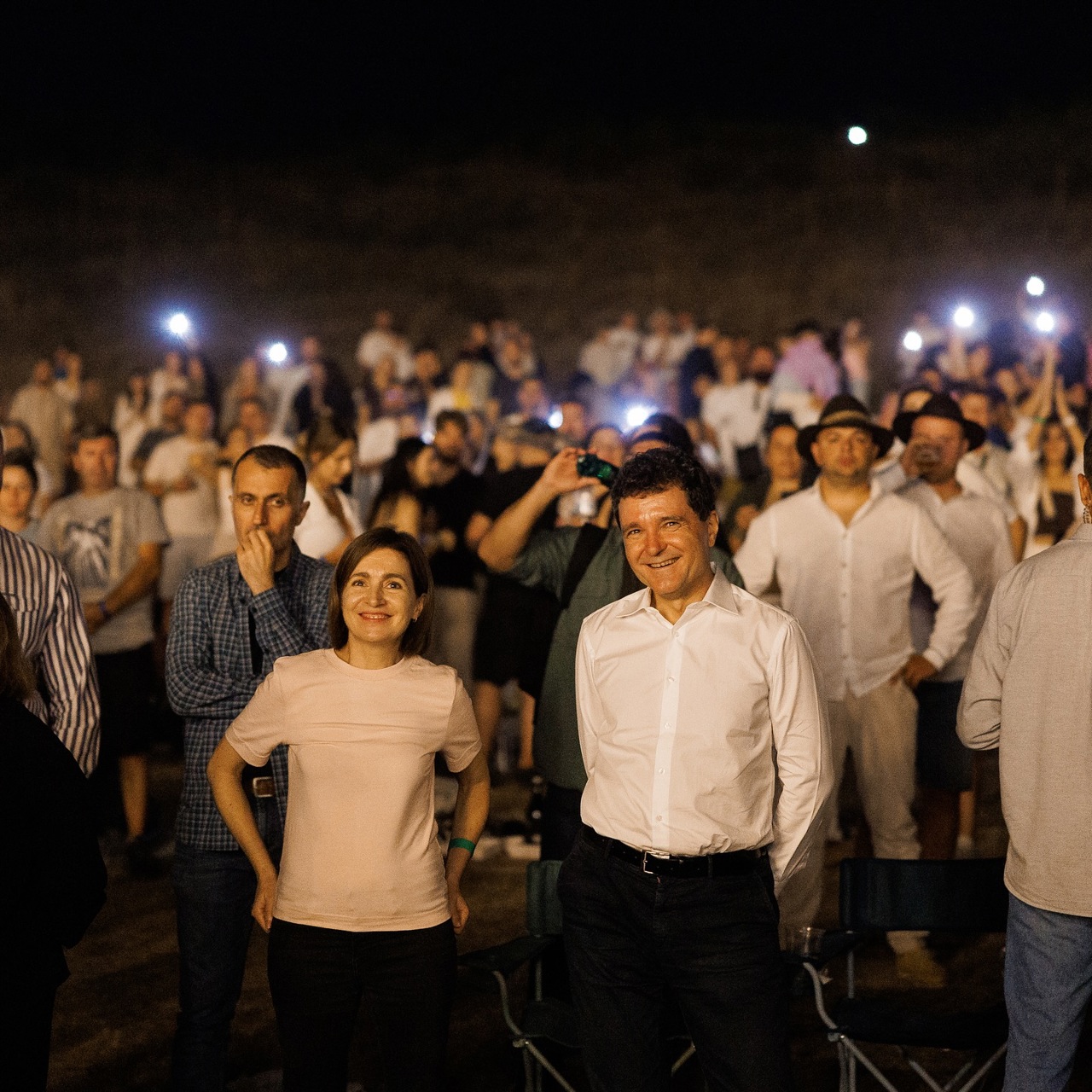 Частный визит: Никушора Дана заметили в компании Майи Санду на фестивале в Старом Орхее