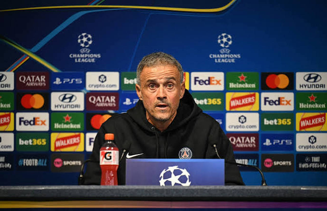 Luis Enrique sare în apărarea clubului Manchester City