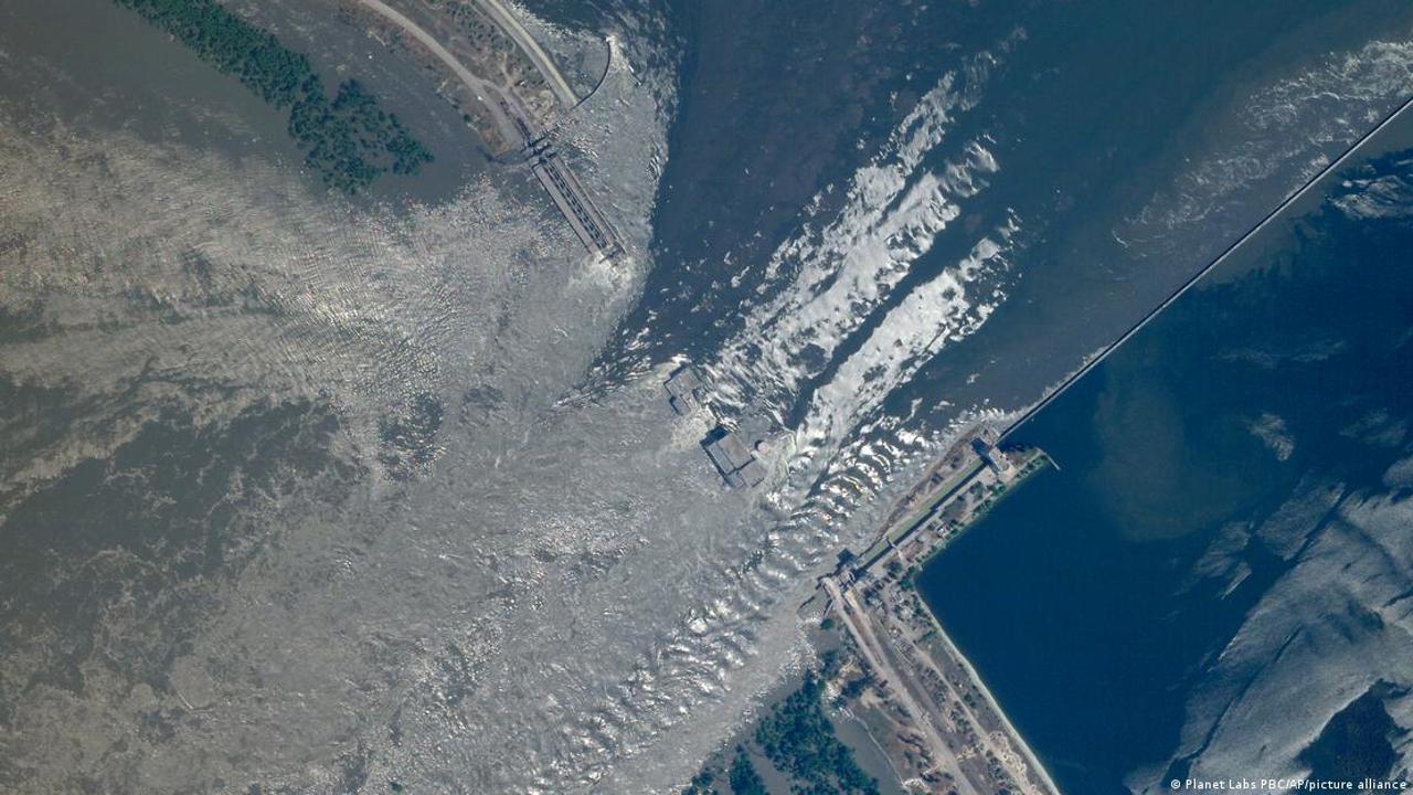 16 dead and 31 missing following the destruction of the Kahovka power plant