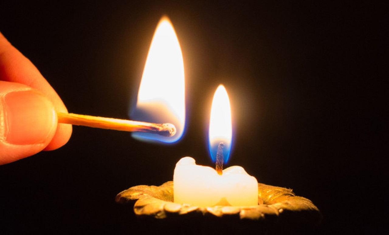 Un bărbat imobilizat la pat, transportat la spital cu arsuri după un incendiu izbucnit la centrul pentru vârstnici din Cocieri