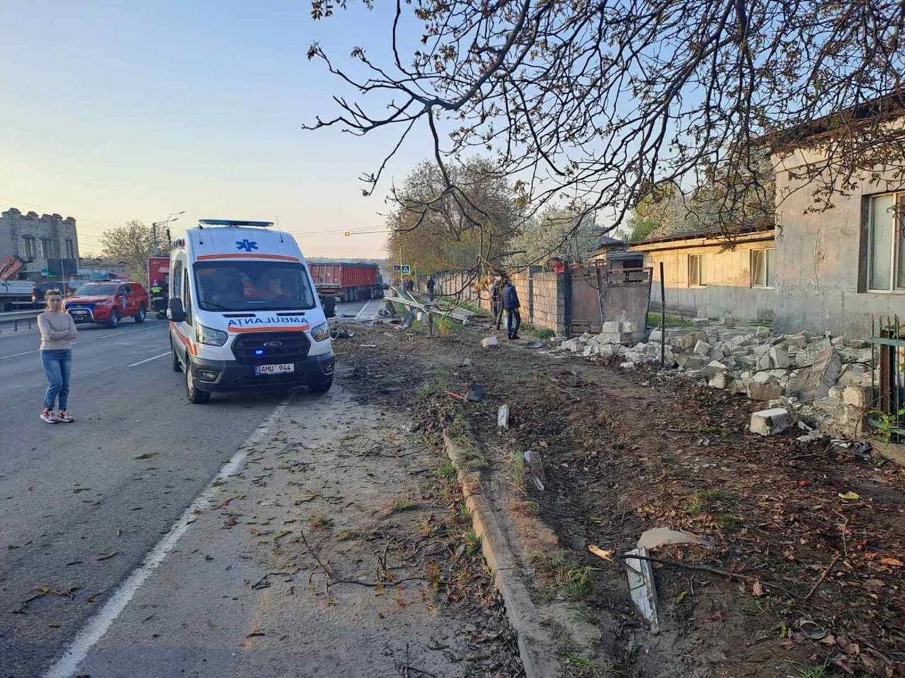 UPDATE Șoferul camionului implicat în accidentul de la Măgdăcești, reținut pentru 72 de ore