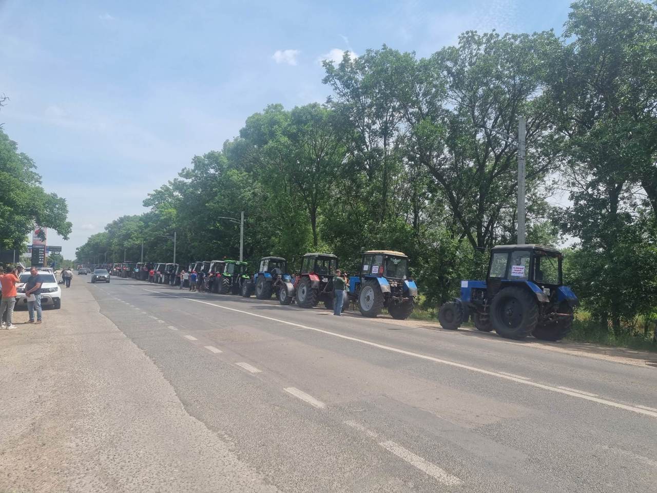 Fermierii protestează în 20 de locații din Republica Moldova