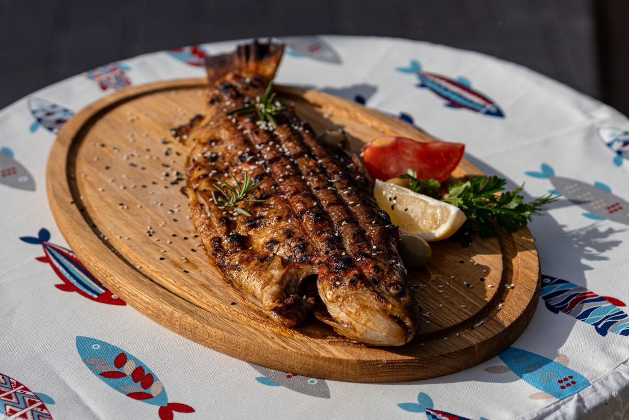 Turismul gastronomic prinde gust în Moldova: păstrăv crescut manual în nord și dulceață de trandafir, unică în Călărași