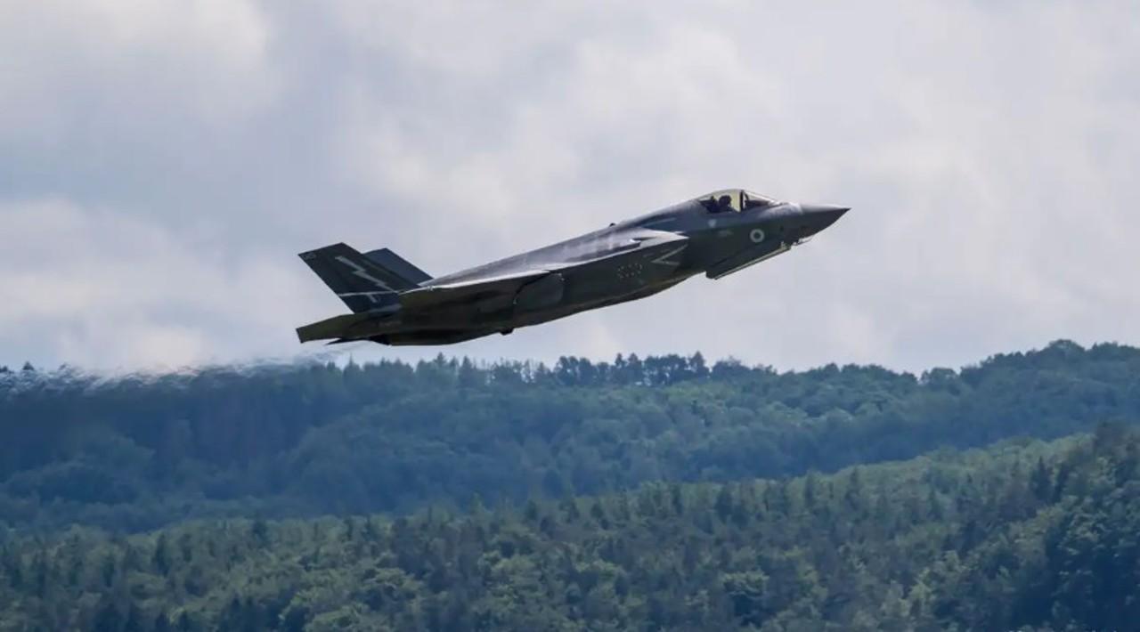 Румыния готова предоставить НАТО базы для мира в Украине