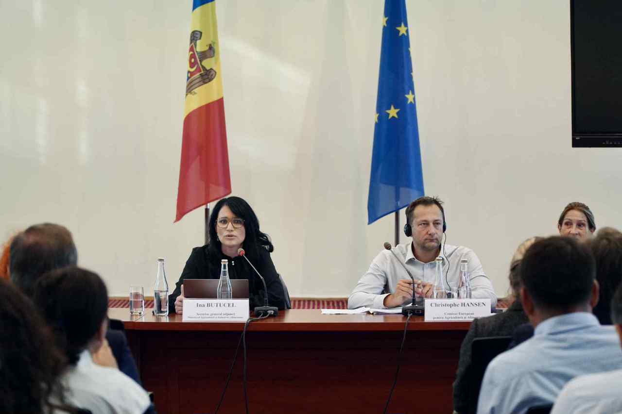 Fermierii moldoveni, încurajați să se asocieze pentru a-și consolida poziția pe piața UE