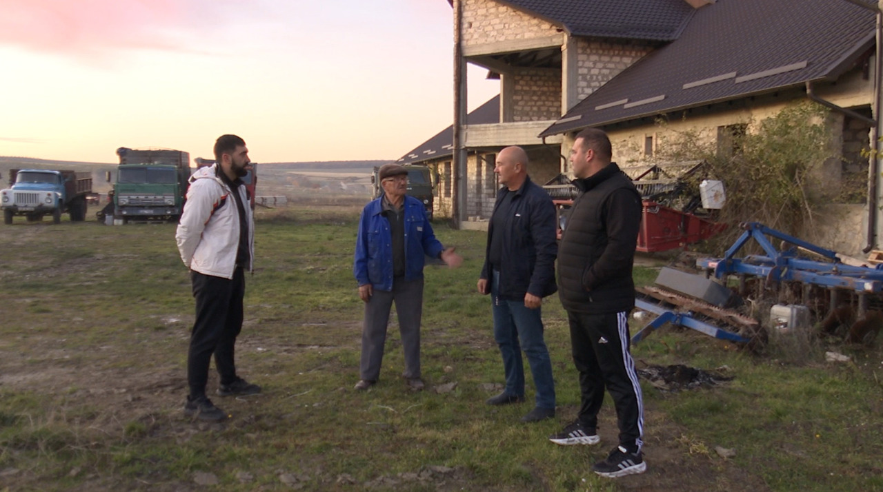 From father to son: the Bostan family cultivates a thousand hectares in Schineni