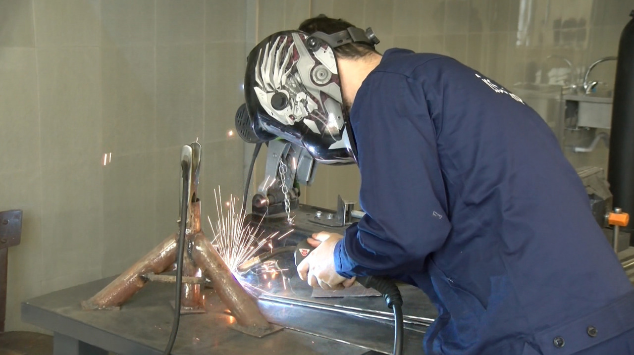 Soroca Agricultural College students turn ironwork into a social business