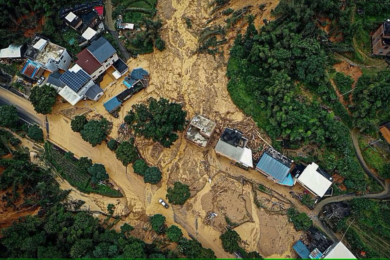 Six feared dead in landslides in China's Fujian province