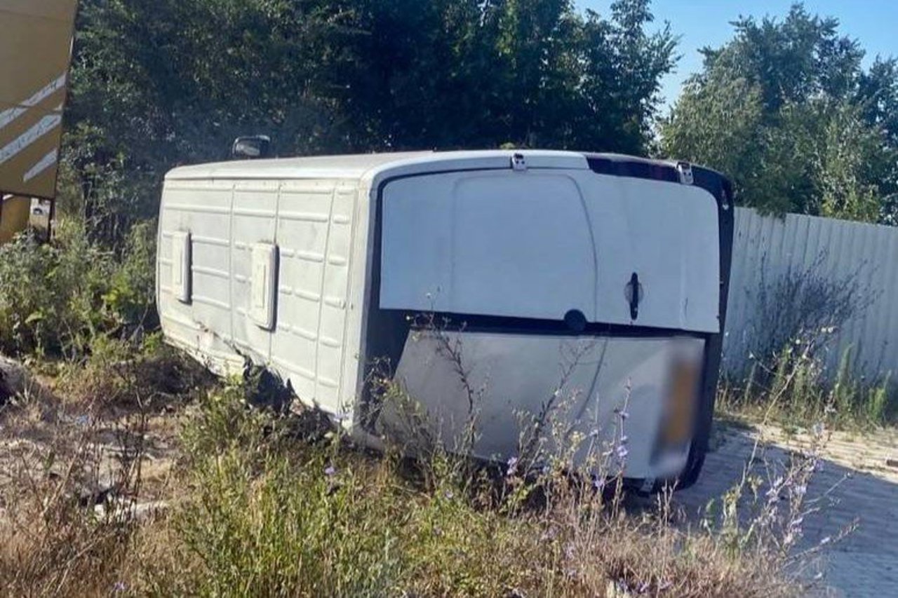 ДТП в Оргеевском районе: столкнулись автомобиль и маршрутка, два человека погибли