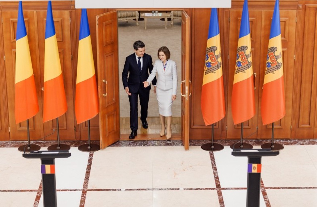 Consilier prezidențial de la București: România, „pregătită să discute serios scenariul” unirii, dacă R. Moldova îl vede ca „opțiune”