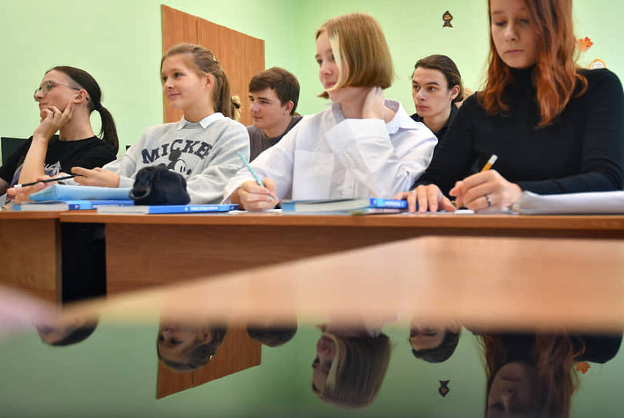 Federația Rusă a exclus limba ucraineană din programa școlară