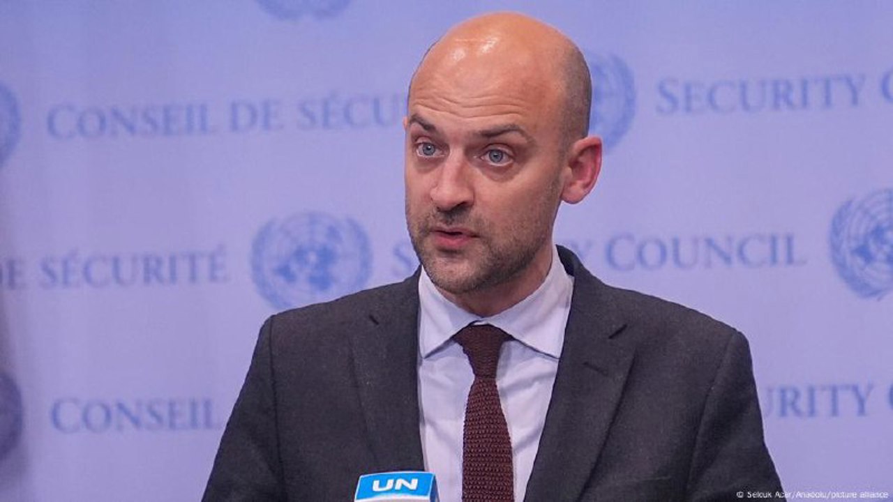 ЕС готовит 17-й пакет санкций против России. Барро: "Путин - единственное препятствие для мира"