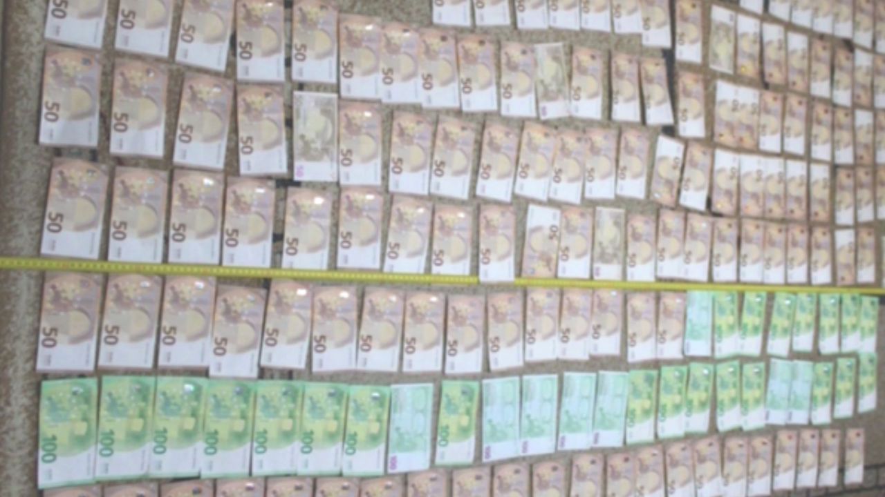 Call-centru de escroci cu 180 de moldoveni „angajați”, destructurat: Ținta - clienți ai băncilor din UE