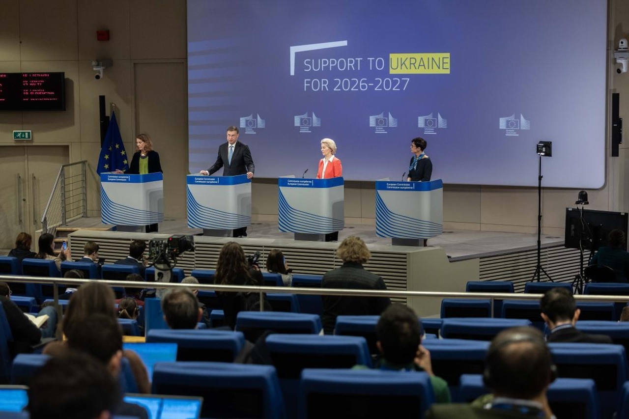 Executivul UE a aprobat pachetul de 90 de miliarde de euro pentru Ucraina: Va sprijini bugetul și apărarea țării în 2026 și 2027