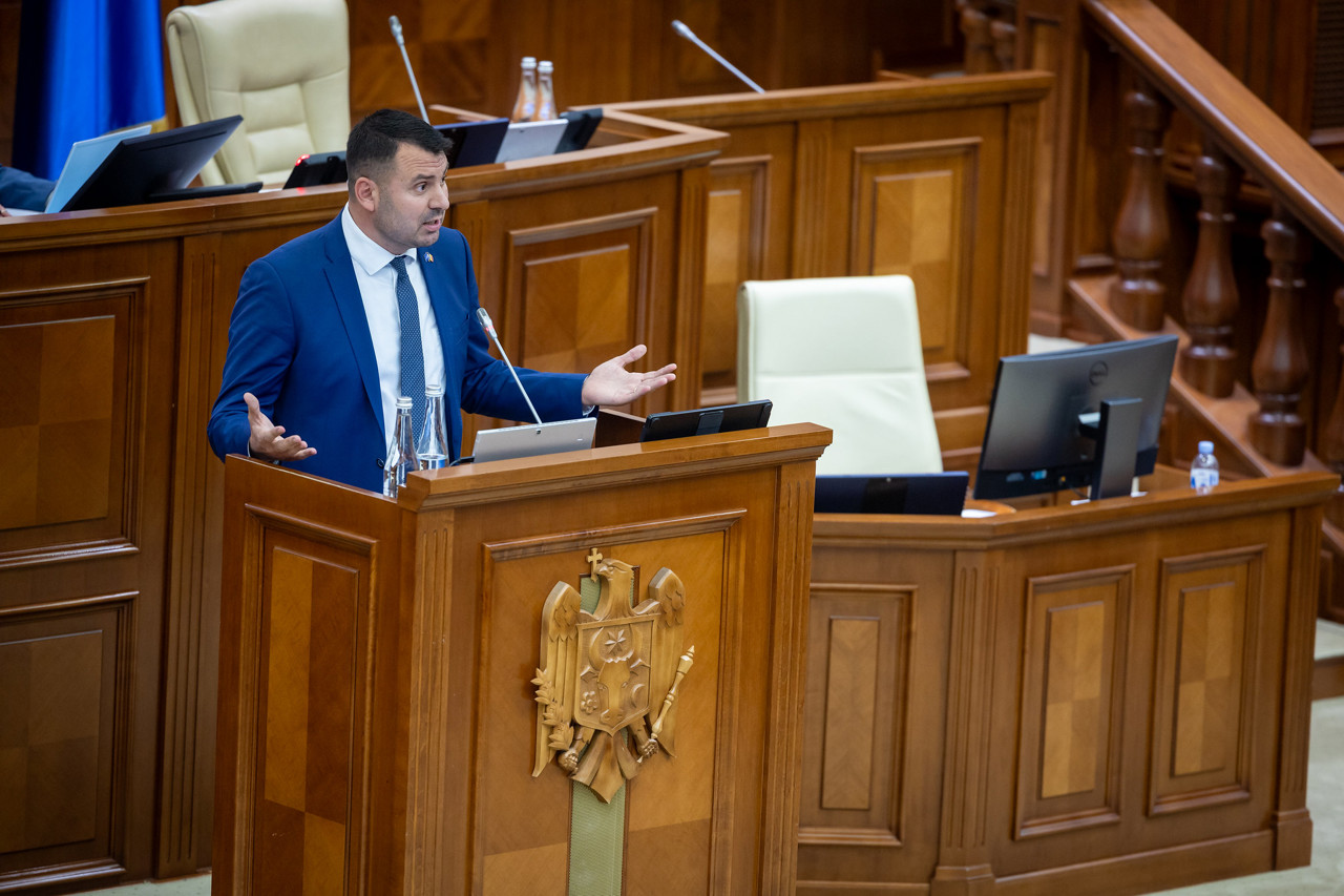 Moldova opposition demands EU fund audit from Metsola