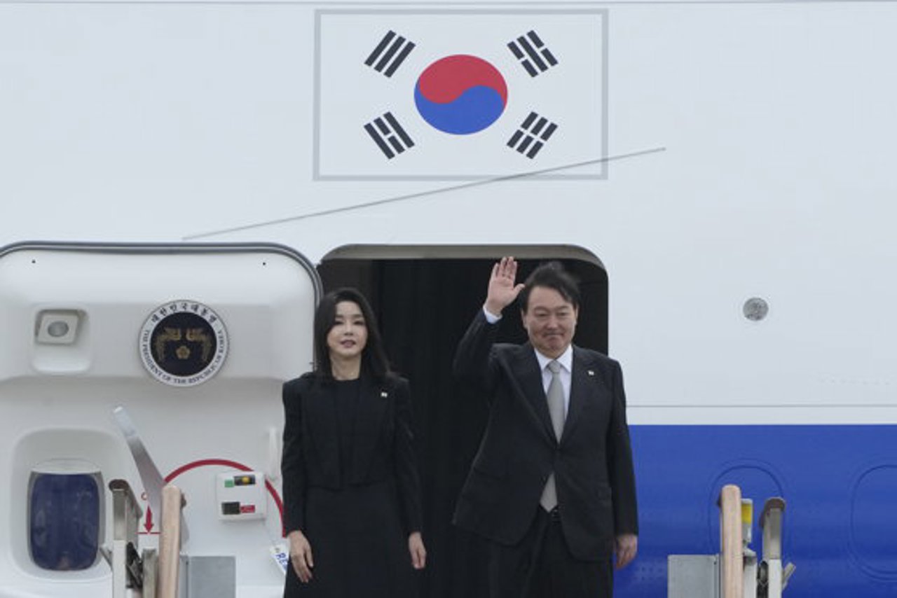 Prima doamnă a Coreei de Sud, interogată de procurori timp de 12 ore, după ce a acceptat o geantă de lux