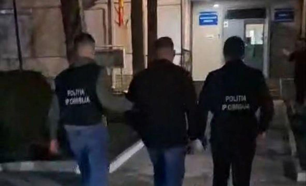 Capcană întinsă de escroci: O tânără s-a împrumutat de la bancă pentru a „rezolva” un credit inexistent