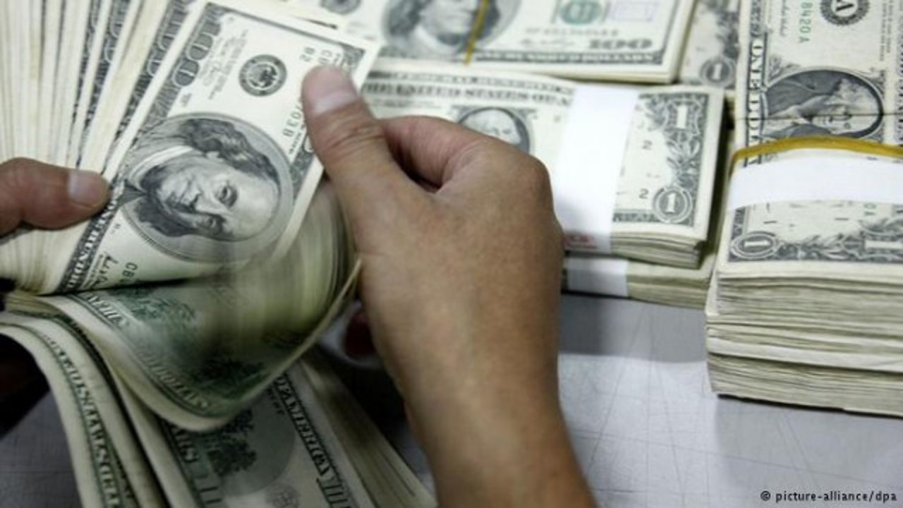 Dosarul „Banca de Economii”: două persoane condamnate la 9 și 5 ani de închisoare