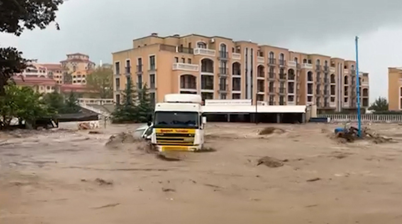 Bulgaria and Balkans: Floods, snow, and extreme weather chaos