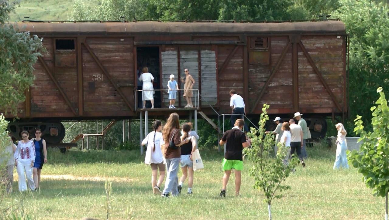 Festival de Film și Istorii dedicat victimelor represiunilor politice, la Mereni: „Adevărurile nu trebuie să rămână doar în cărți și arhive”