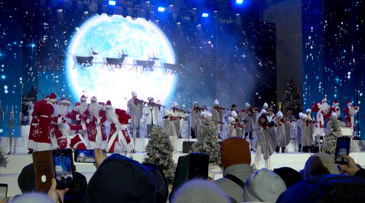 Carols and magic in the center of Chisinau on Christmas Eve