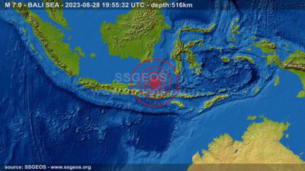 Earthquake in Indonesia, tourists evacuated from hotels for fear of tsunami