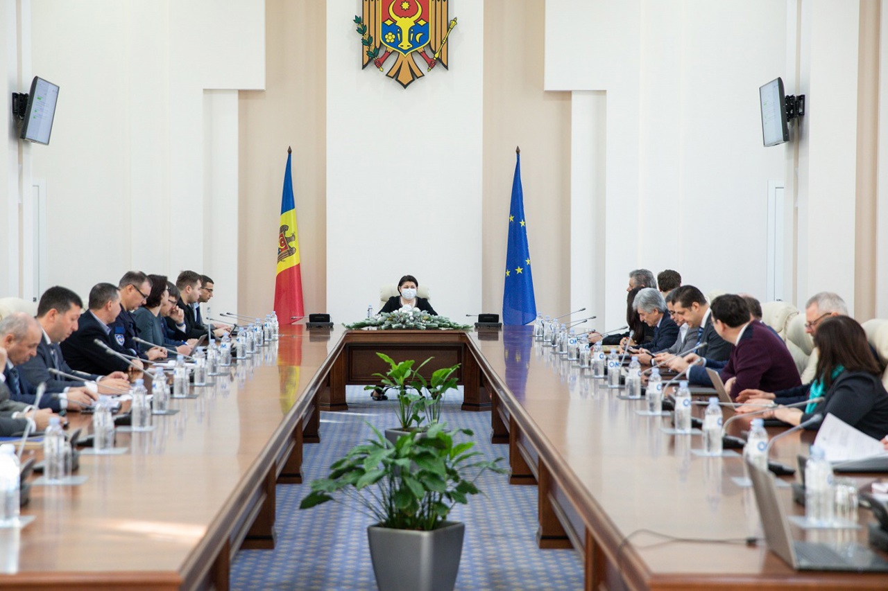 New decisions, approved by the CSE: "Moldovagaz" was exempted from penalties. Environmental authorization, extended for the Rîbnița Metallurgical Plant 