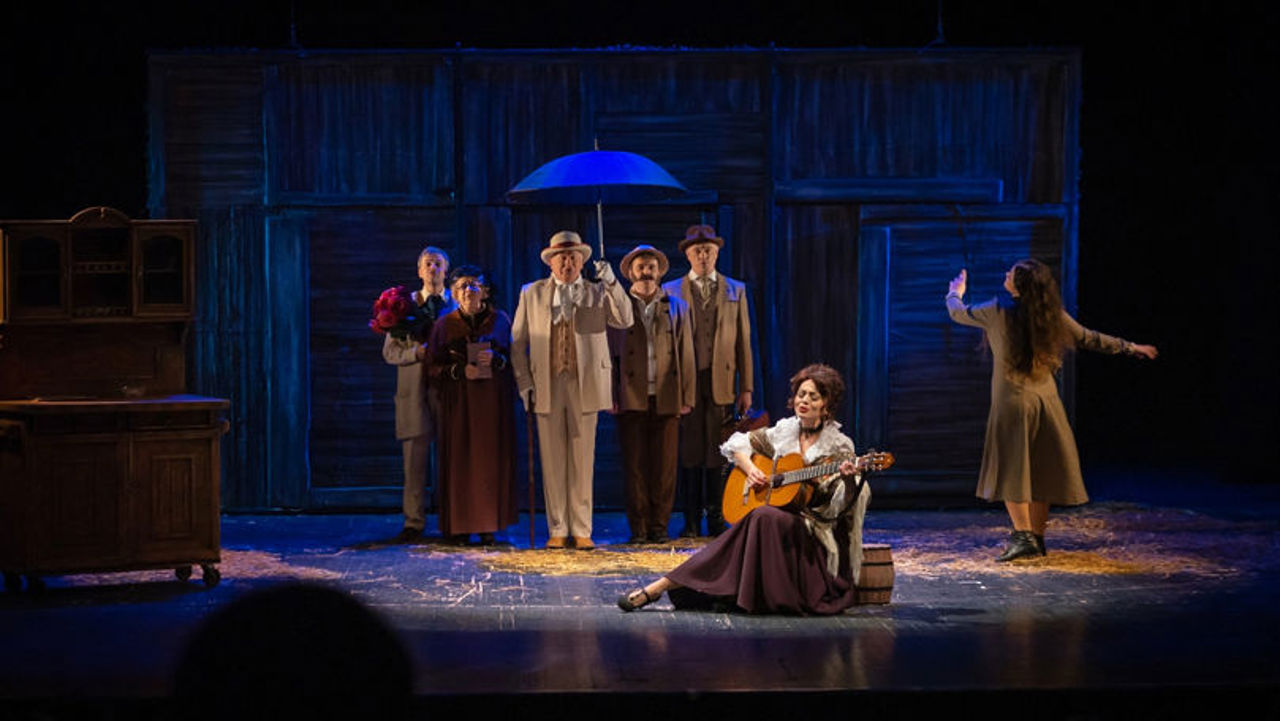 Spectatorii au contribuit cu 35 de mii de lei la renovarea sălii mari a Teatrului „Anton Cehov” din capitală