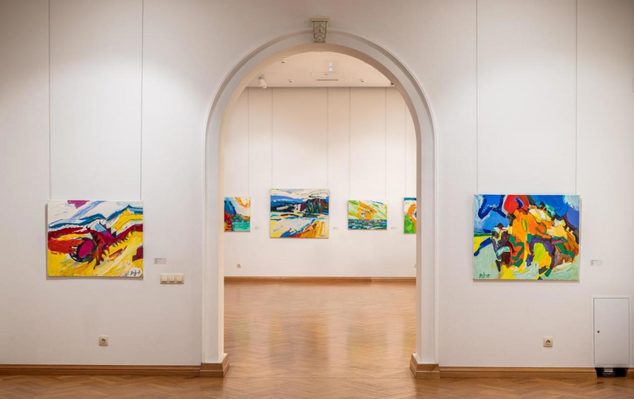 O expoziție de artă letonă își așteaptă vizitatorii la Muzeul Național de Artă din capitală 