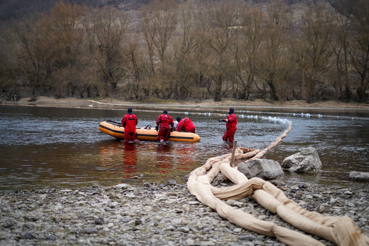 AUDIERI | Poluarea Nistrului după atacul Rusiei: 850 de persoane mobilizate, alimentarea cu apă reluată după două zile de rezultate conforme