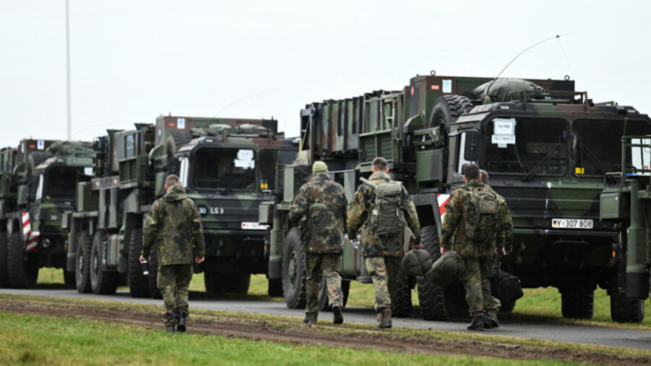 Polonia și Lituania vor cere la summitul NATO să se aloce 5% din PIB pentru apărare