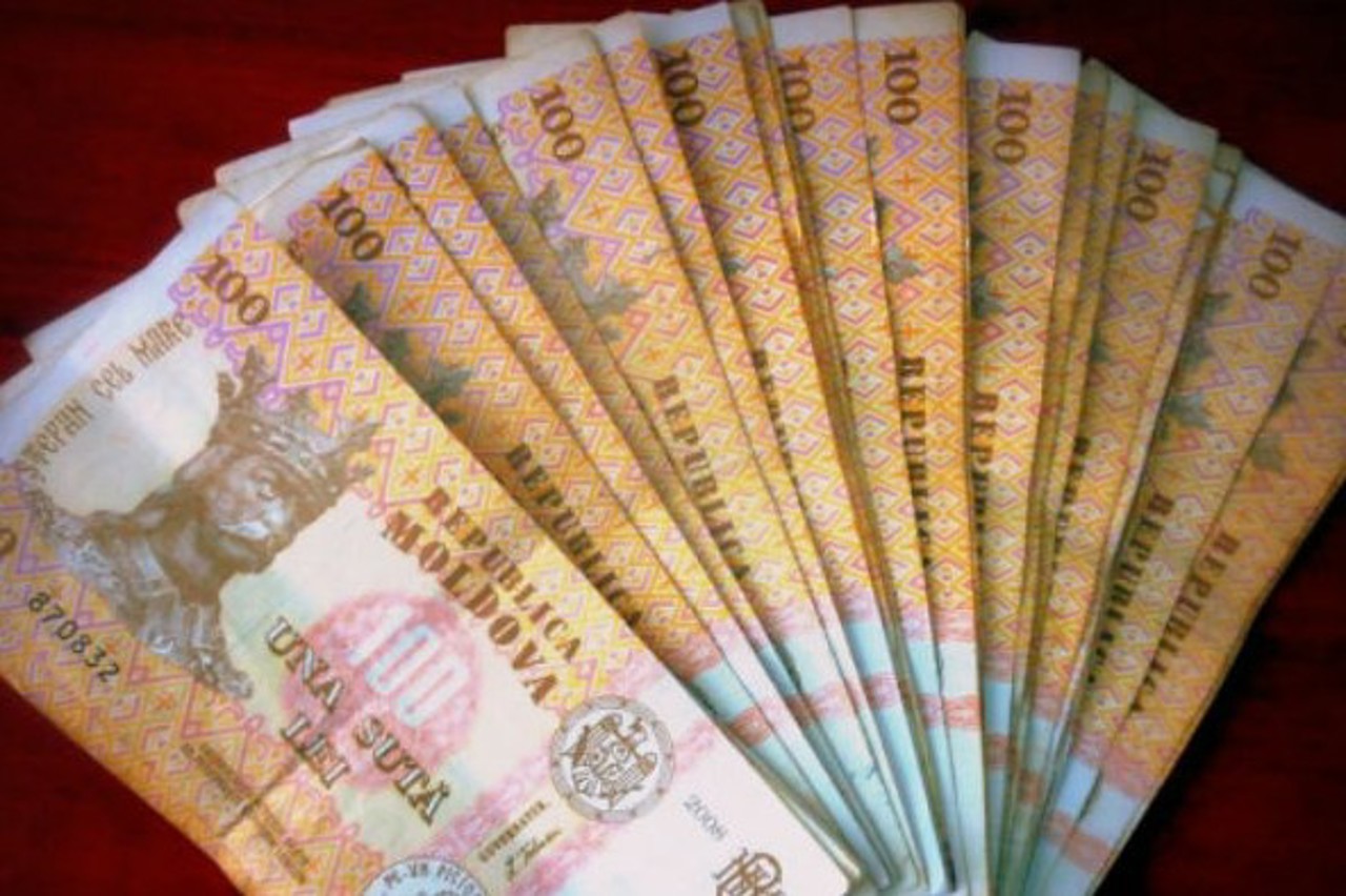 Salariul minim pe țară în anul 2026, mai mare cu 15% față de cel din 2025