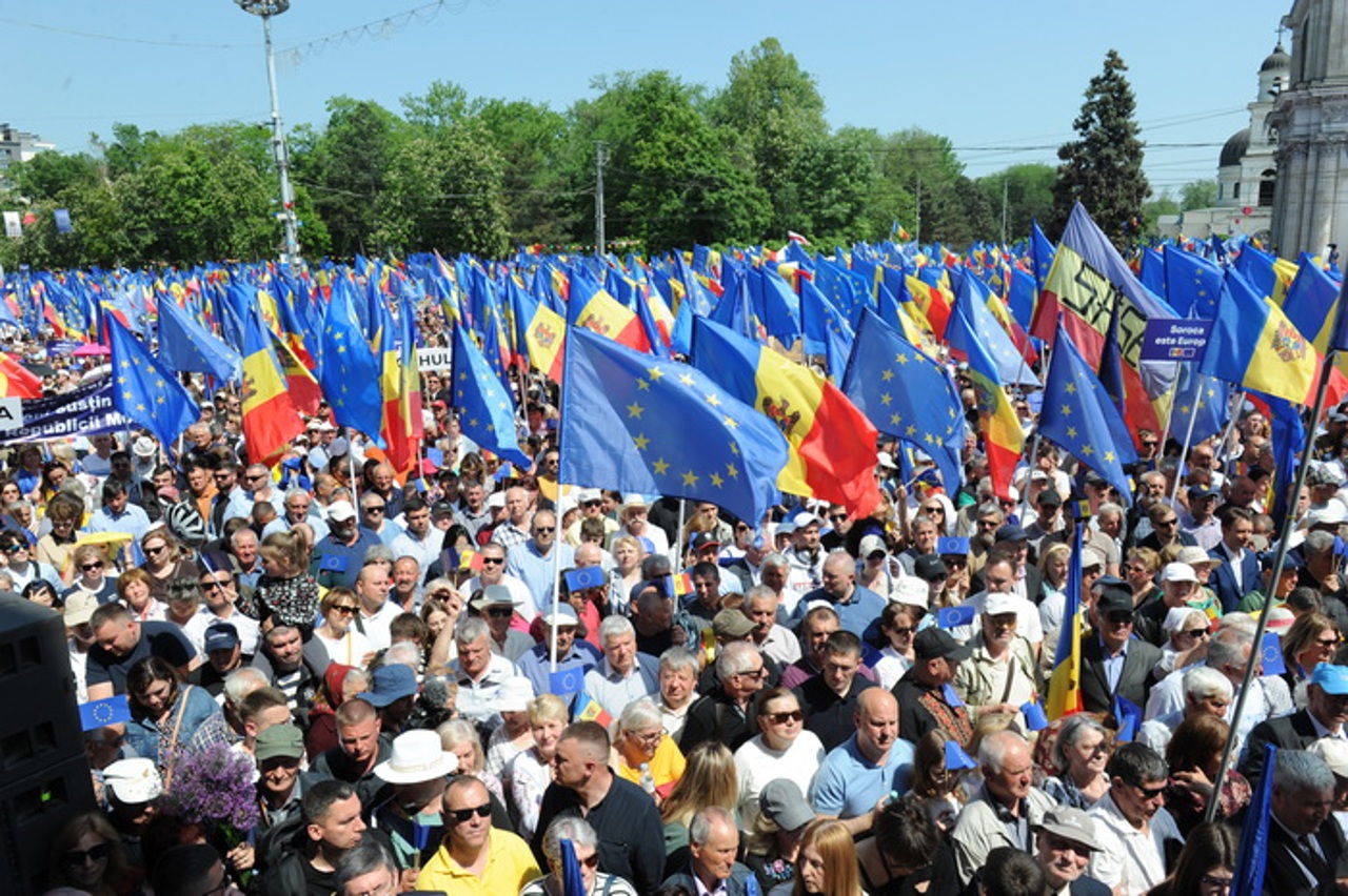 ANALIZĂ | Cu o populație de 4.13 milioane și venituri peste nivelul din 1991, R. Moldova are, la 35 de ani de Independență, un deficit de persoane active