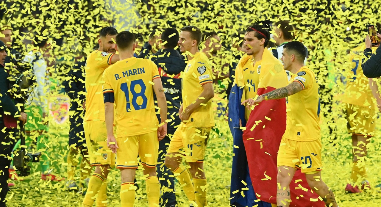 Fotbaliștii echipei naționale a României le-au adresat suporterilor felicitări cu ocazia sărbătorilor de iarnă