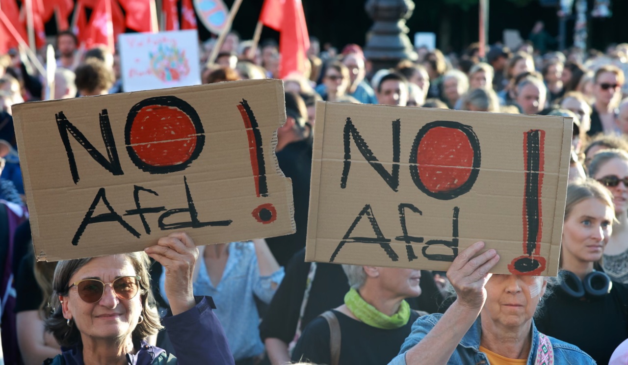 Proteste în mai multe orașe din Germania după victoria AfD la alegerile regionale 