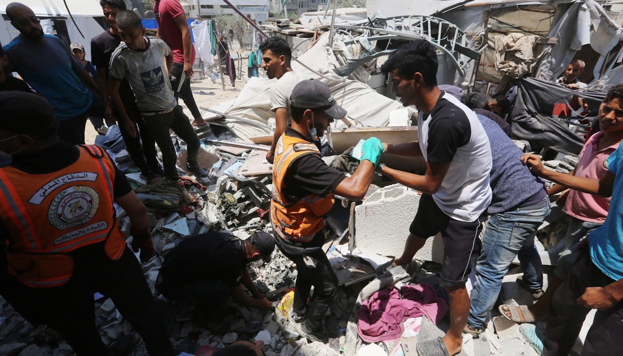 Israeli airstrike on a school in Gaza leaves at least 30 dead