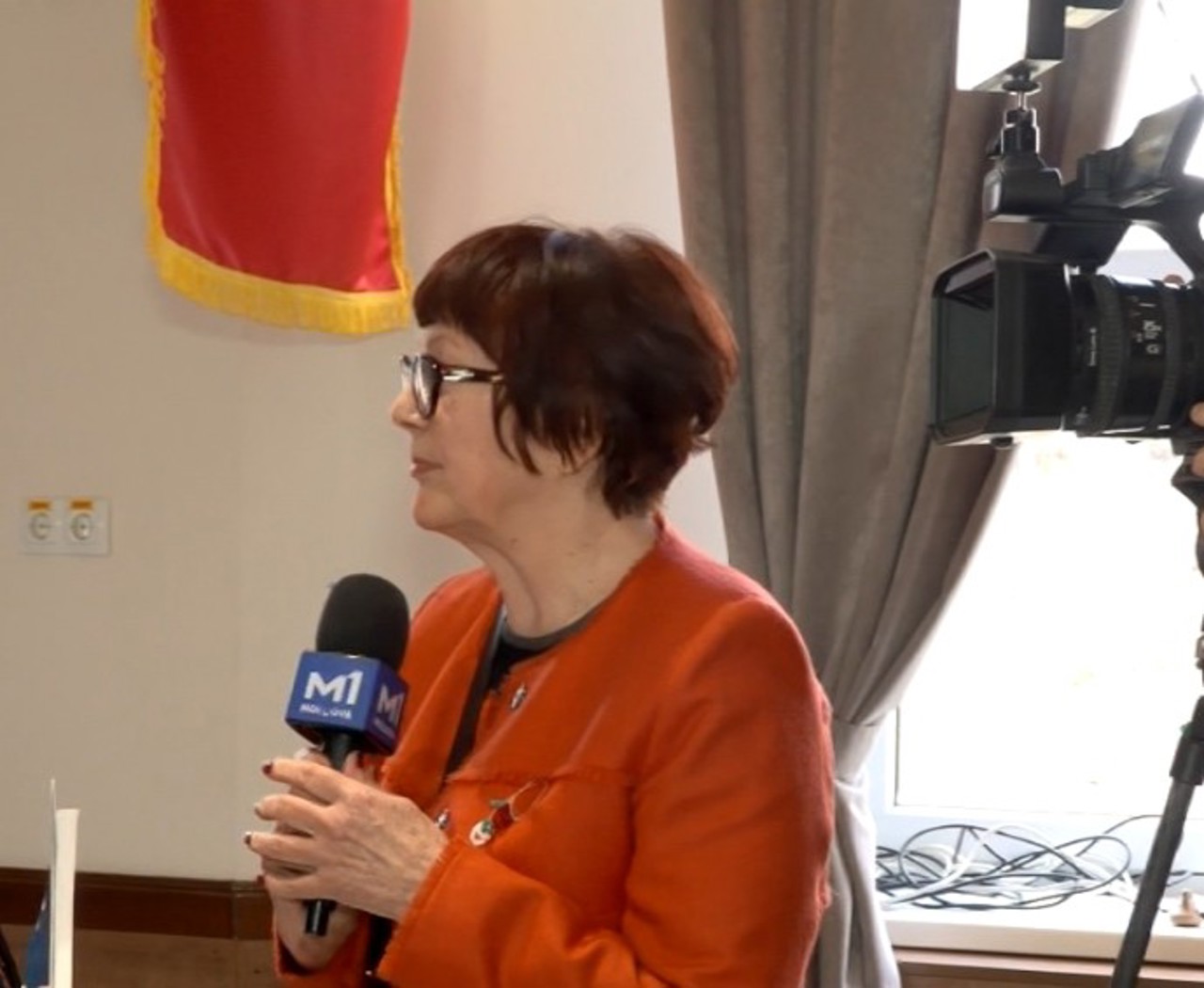 PORTRETE DE CURAJ | Jurnalista Moldova 1, Silvia Hodorogea, aduce în casele telespectatorilor evenimente culturale, de peste 50 de ani 