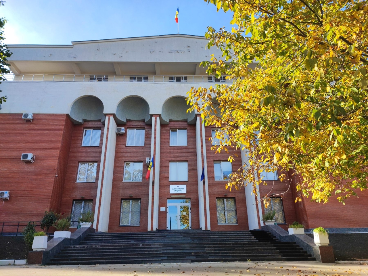 Chisinau Court tightens court access rules
