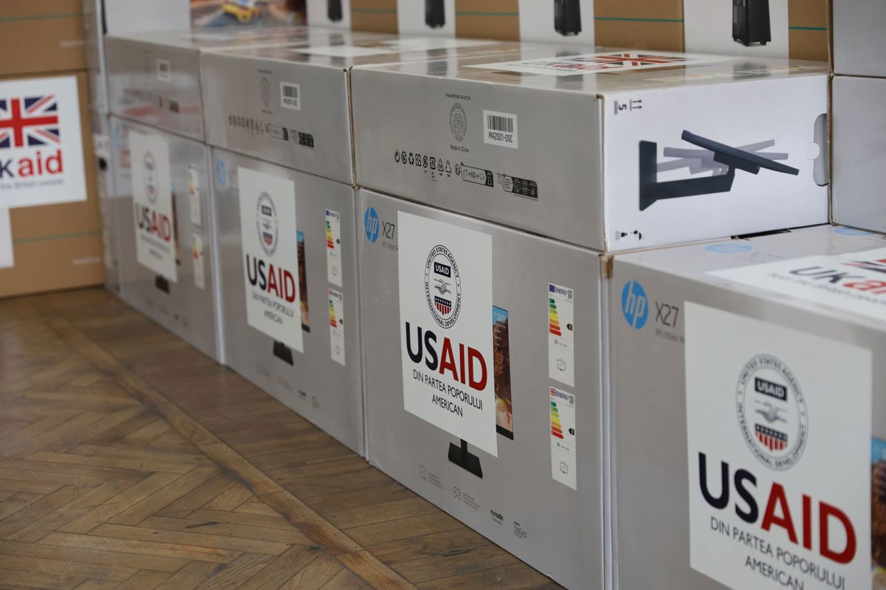 "Cybercor" получил первую партию IT-оборудования от USAID