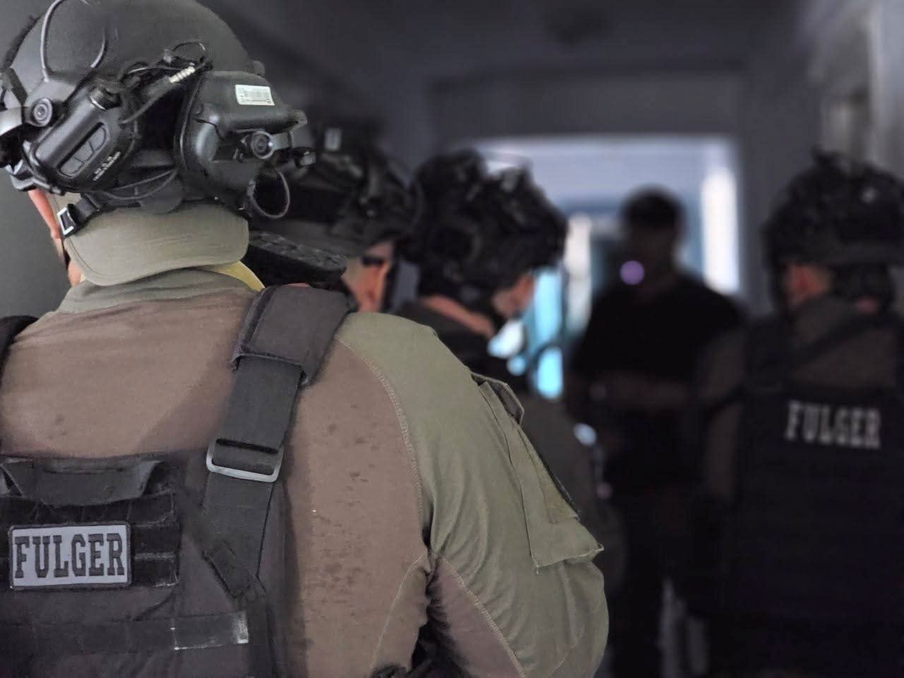 Pasager cu armă într-un taxi din Chișinău: Șoferul a fost amenințat cu moartea