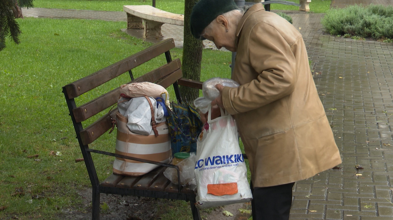O masă caldă pe zi - sprijin vital pentru bătrânii cu pensii mici din capitală