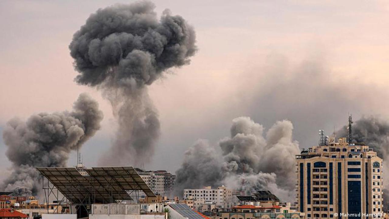 Israelul a bombardat ținte din Gaza. 50 de palestinieni au fost uciși