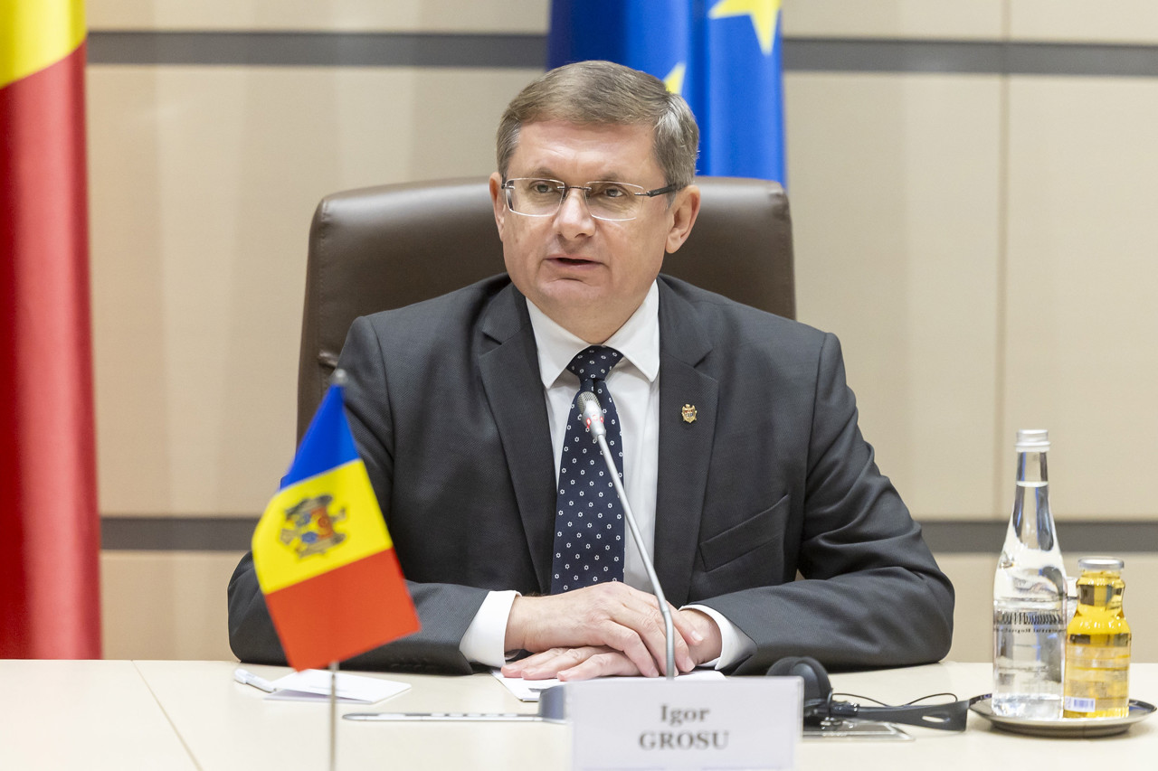 Grosu: Republica Moldova trebuie să investească în apărare, indiferent de reacția Rusiei. Legea privind producerea dronelor, votată până în decembrie