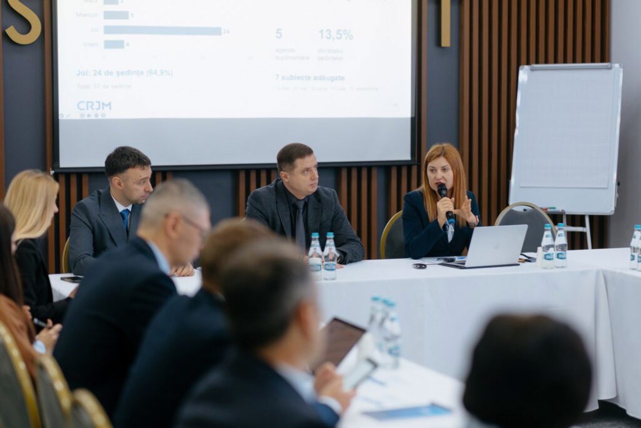 Raport: CSP acceptă aproape toate rapoartele de promovare a vetting-ului, dar le trimite la reexaminare pe majoritatea celor de nepromovare