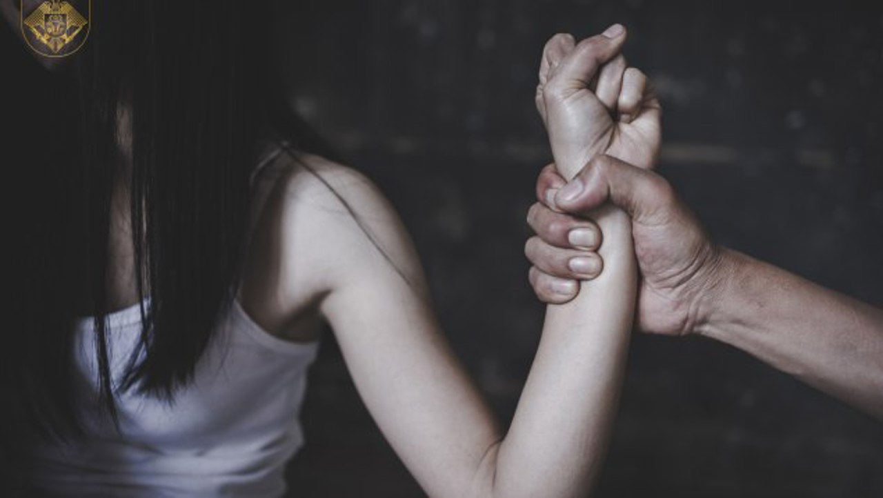 Femeie stropită cu benzină și incendiată la Căușeni. Soțul victimei, acuzat de violență în familie